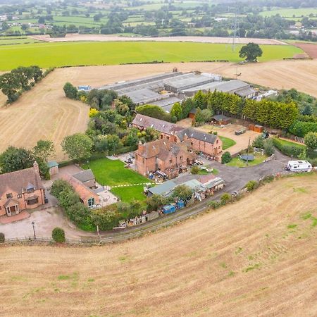 The Pigsty - 3 Bedroom Barn Conversion Coventry Dış mekan fotoğraf