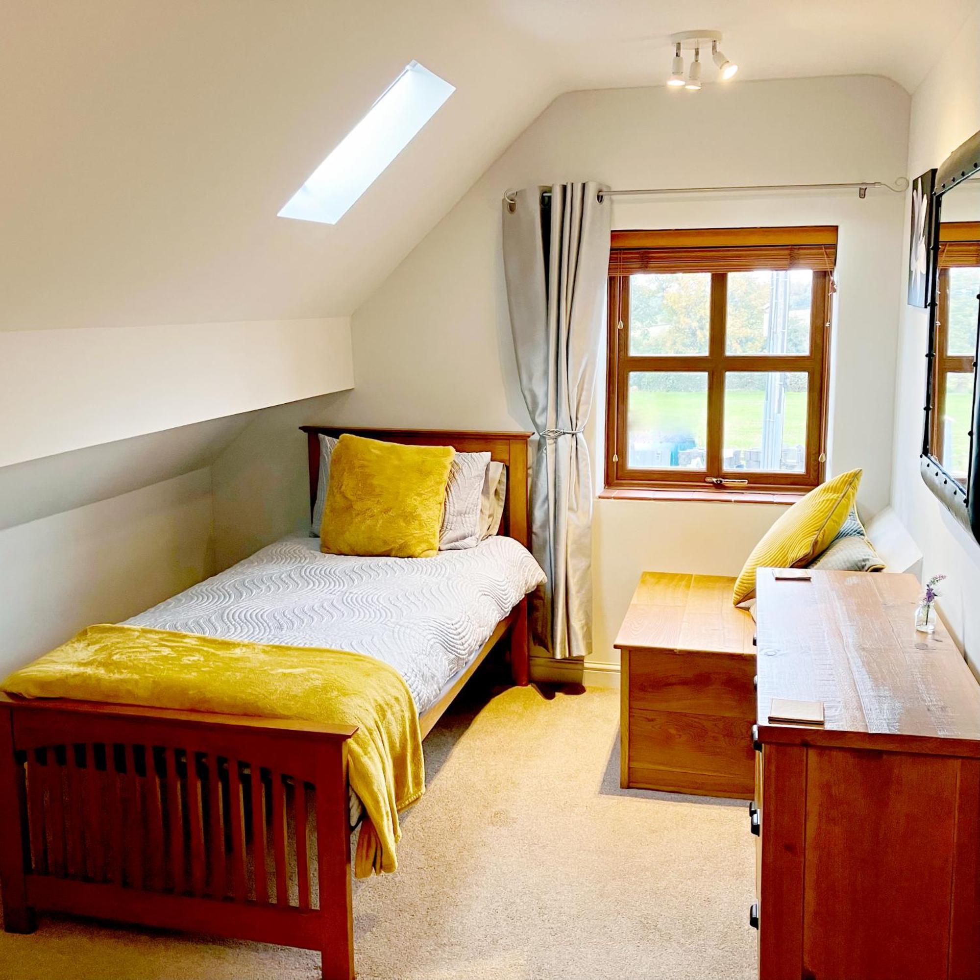 The Pigsty - 3 Bedroom Barn Conversion Coventry Dış mekan fotoğraf